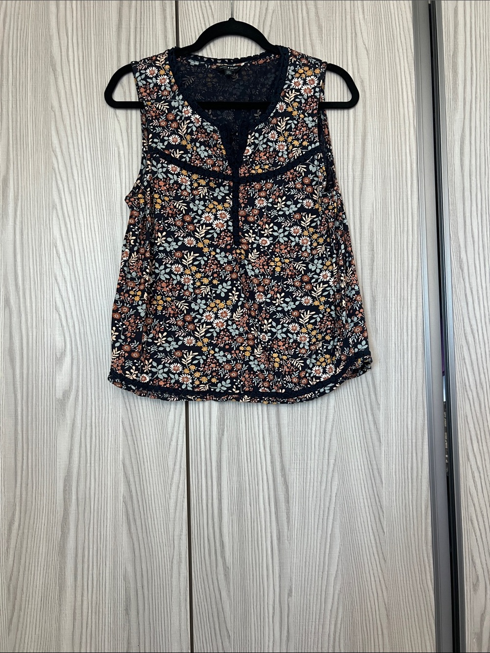Lucky Brand Black Floral Lace-Trim Tank Top